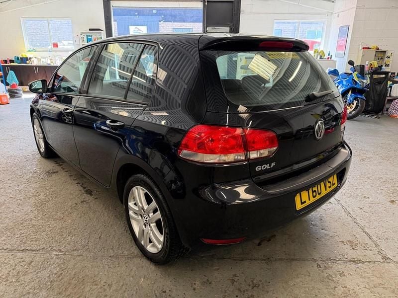 Begagnad VW Golf V SE 2007 Svart Halvkombi