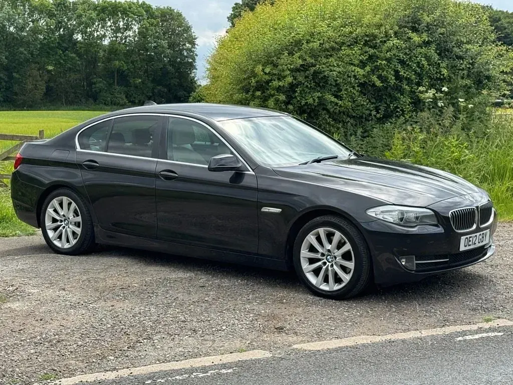 Used BMW 520 Advantage 190 HP (139 kW) 2012 Black Sedan