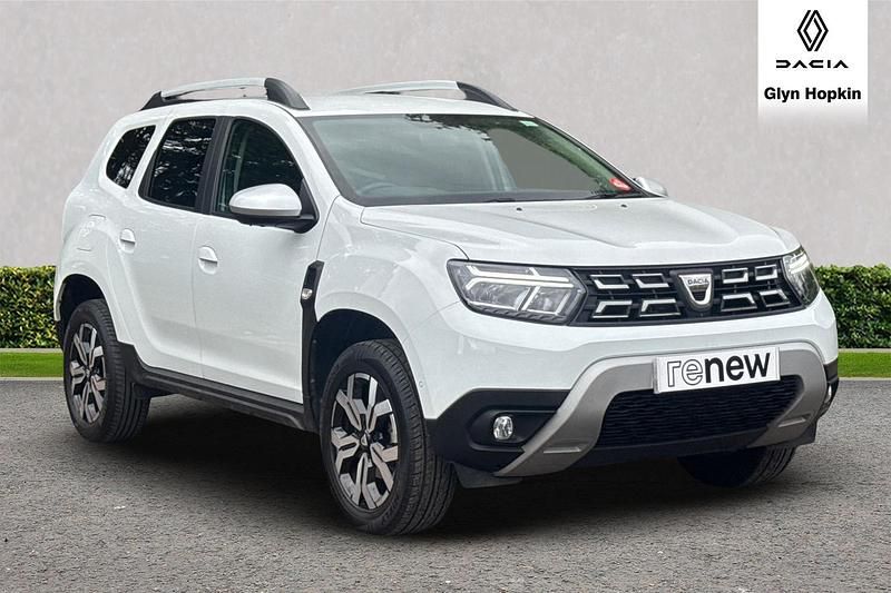 Used Dacia Duster Prestige 90 HP (66 kW) 2022 White SUV