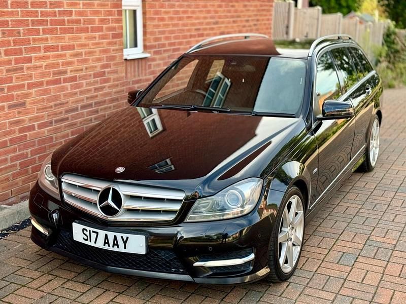 Begagnad Mercedes C250 Sport Edition 2011 Svart Kombi
