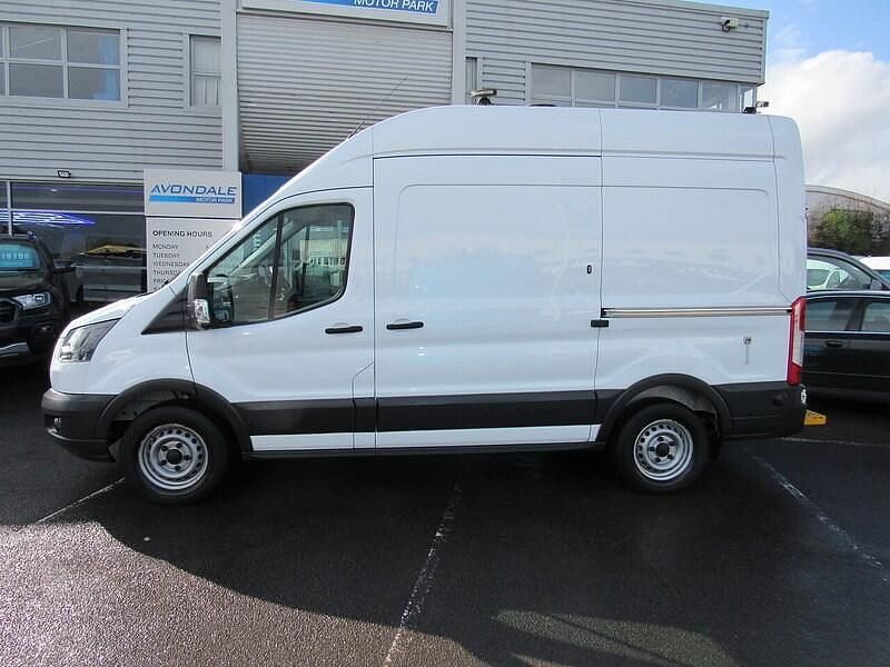 Usado Ford Transit 130 HP (95 kW) 2019 Branco Van