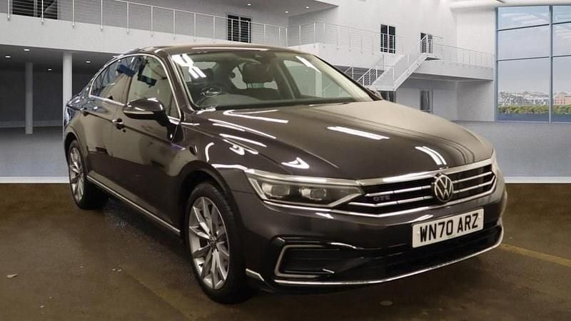 Grey Used 2020 VW Passat Advance Sedan | £18,799 (A bit pricey) - Image 1/4