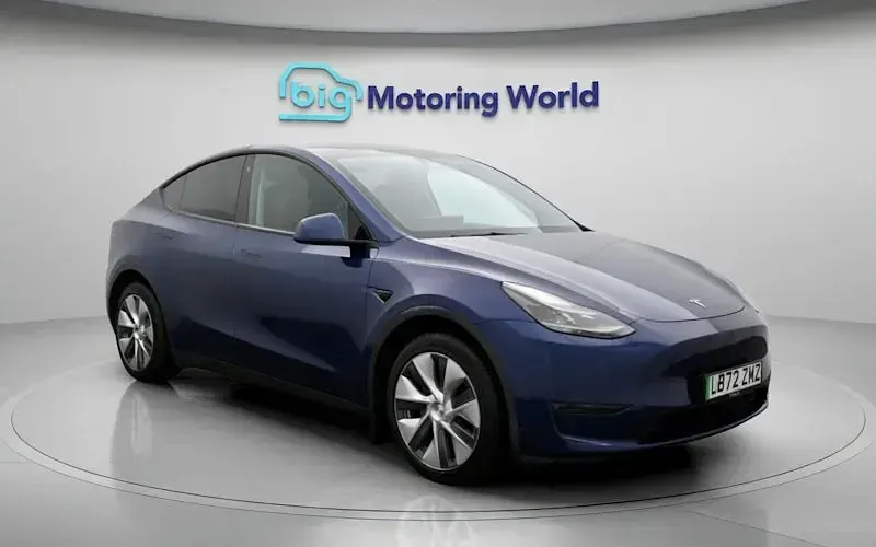 Used Tesla Model Y Long Range AWD 286 kW (389 HP) 2025 SUV