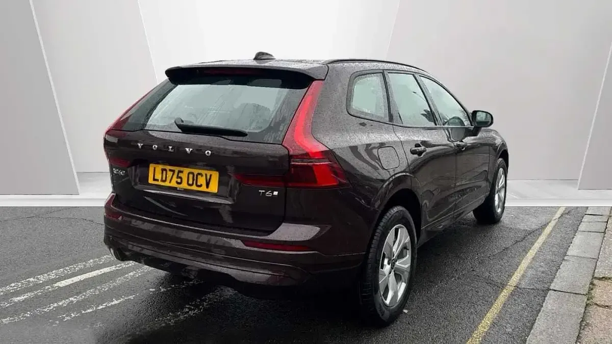 Second-hand Volvo XC60 Core 2025 Roșu SUV