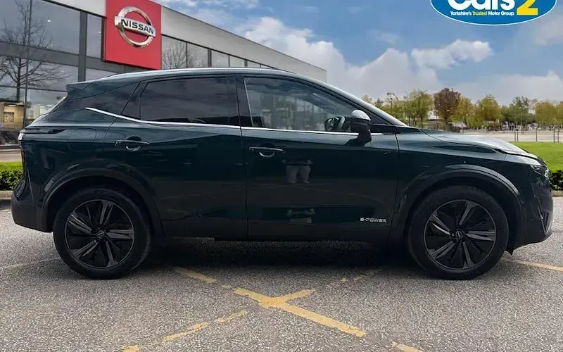Used Nissan Qashqai Tekna 190 HP (139 kW) 2025 Green SUV