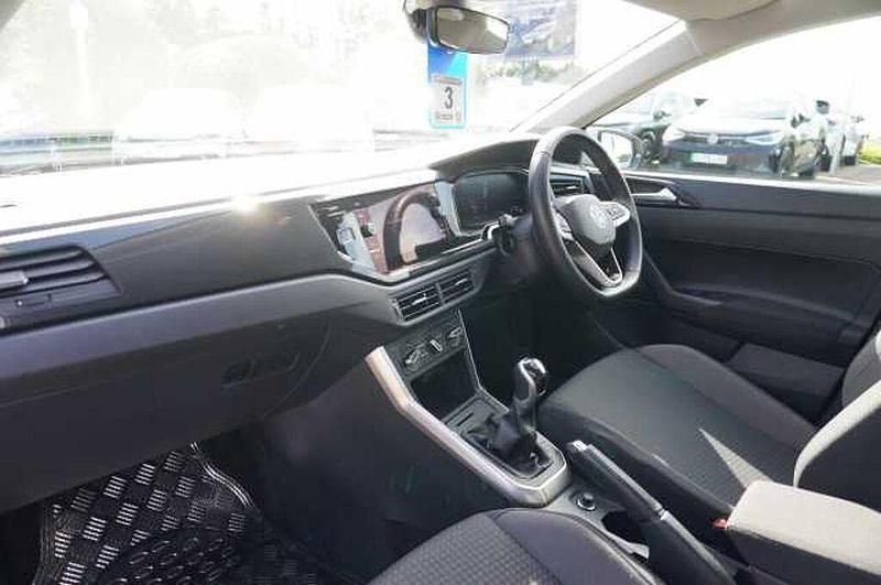 Used VW Polo 95 HP (69 kW) 2024 Hatchback