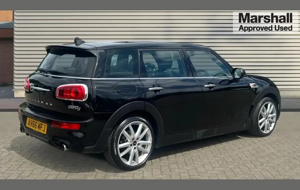Used Mini Cooper Clubman 192 HP (141 kW) 2016 Black Estate