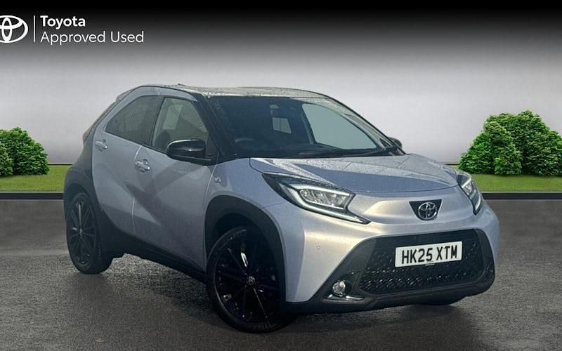 Jasmine silver bitone Used 2025 Toyota Aygo Edition Hatchback | £18,206 (Expensive) - Image 1/4