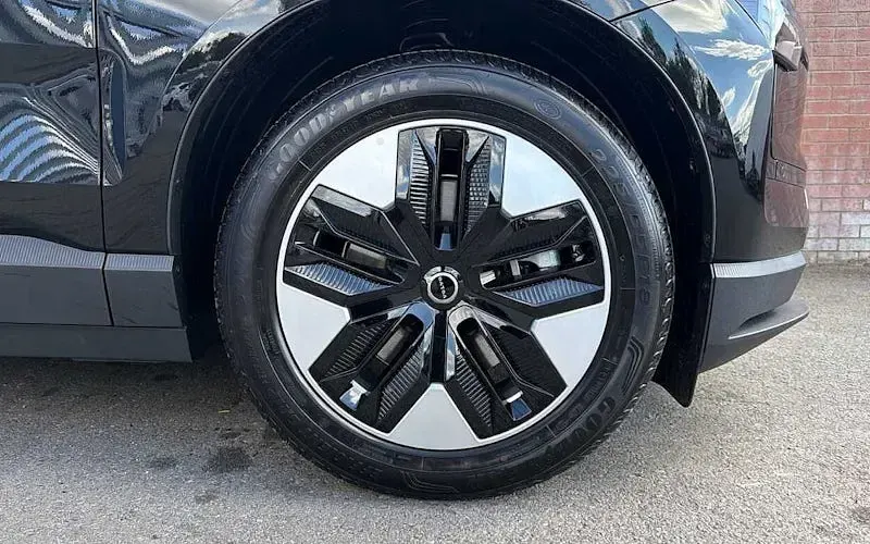 New Volvo EX30 Core 200 kW (272 HP) 2026 Black SUV