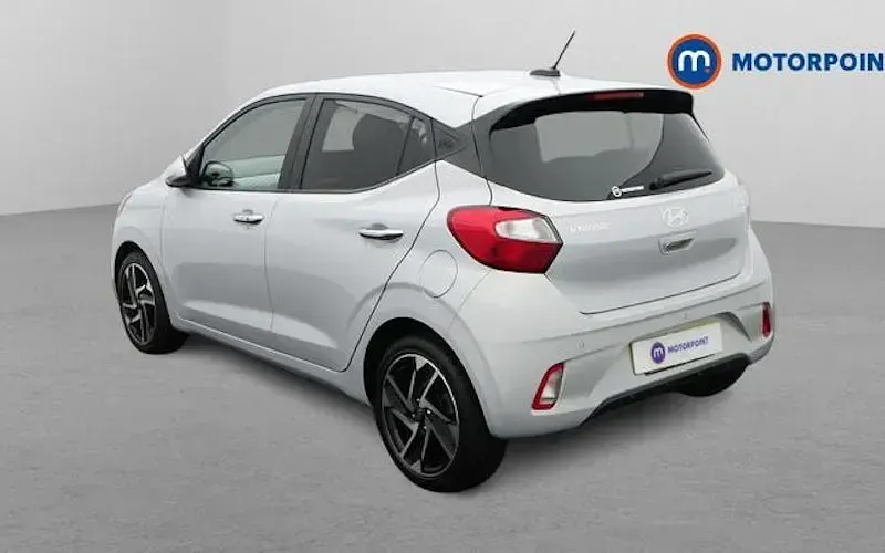 Used Hyundai i10 Premium 63 HP (46 kW) 2025 Grey Hatchback