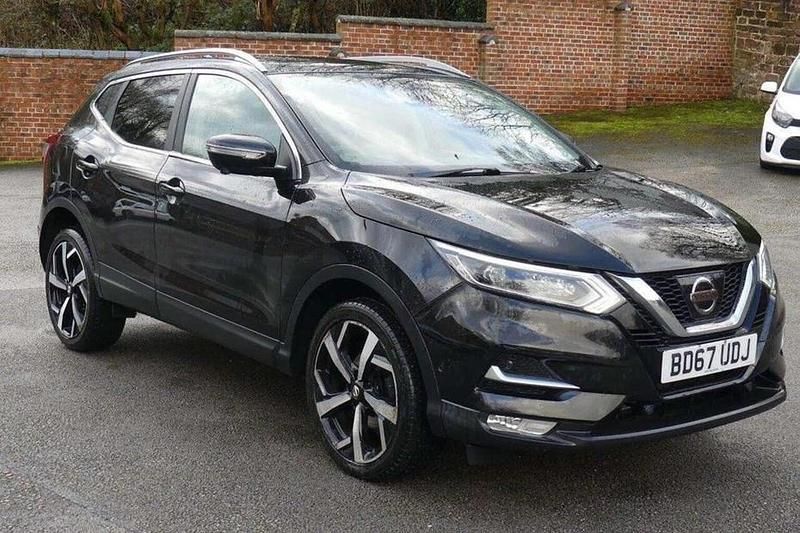 Used Nissan Qashqai S 115 HP (84 kW) 2017 Black SUV