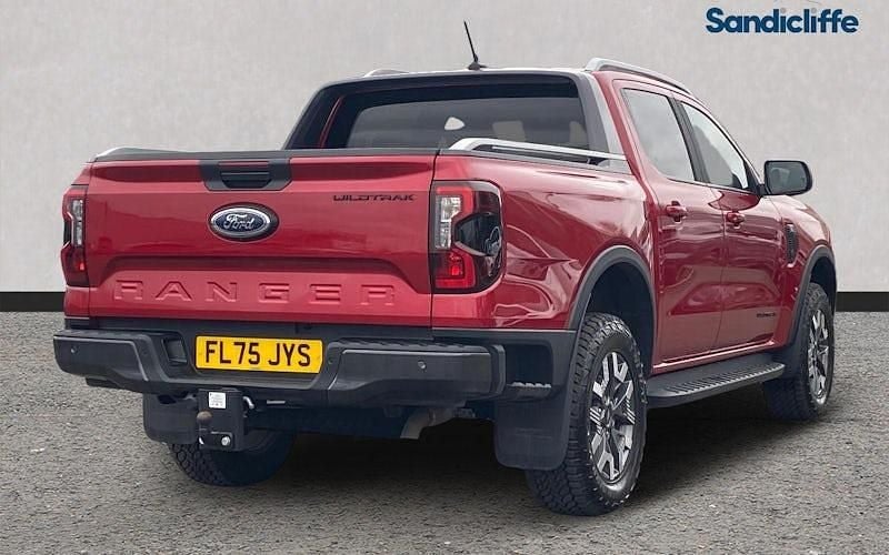 Used Ford Ranger Wildtrack 281 HP (206 kW) 2025 Lucid red Pickup
