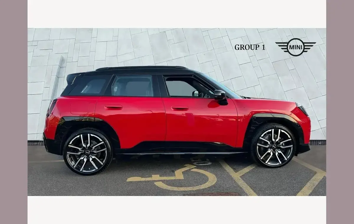 Used Mini Aceman Sport 132 kW (180 HP) 2025 Red SUV