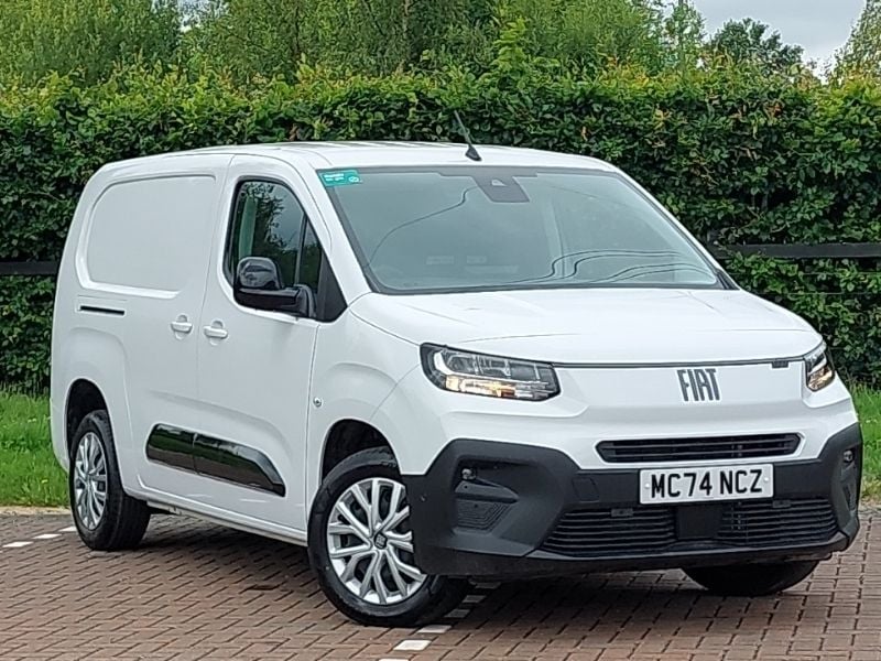 White New 2024 Fiat Doblò MPV | £16,498 (Good price) - Image 1/4