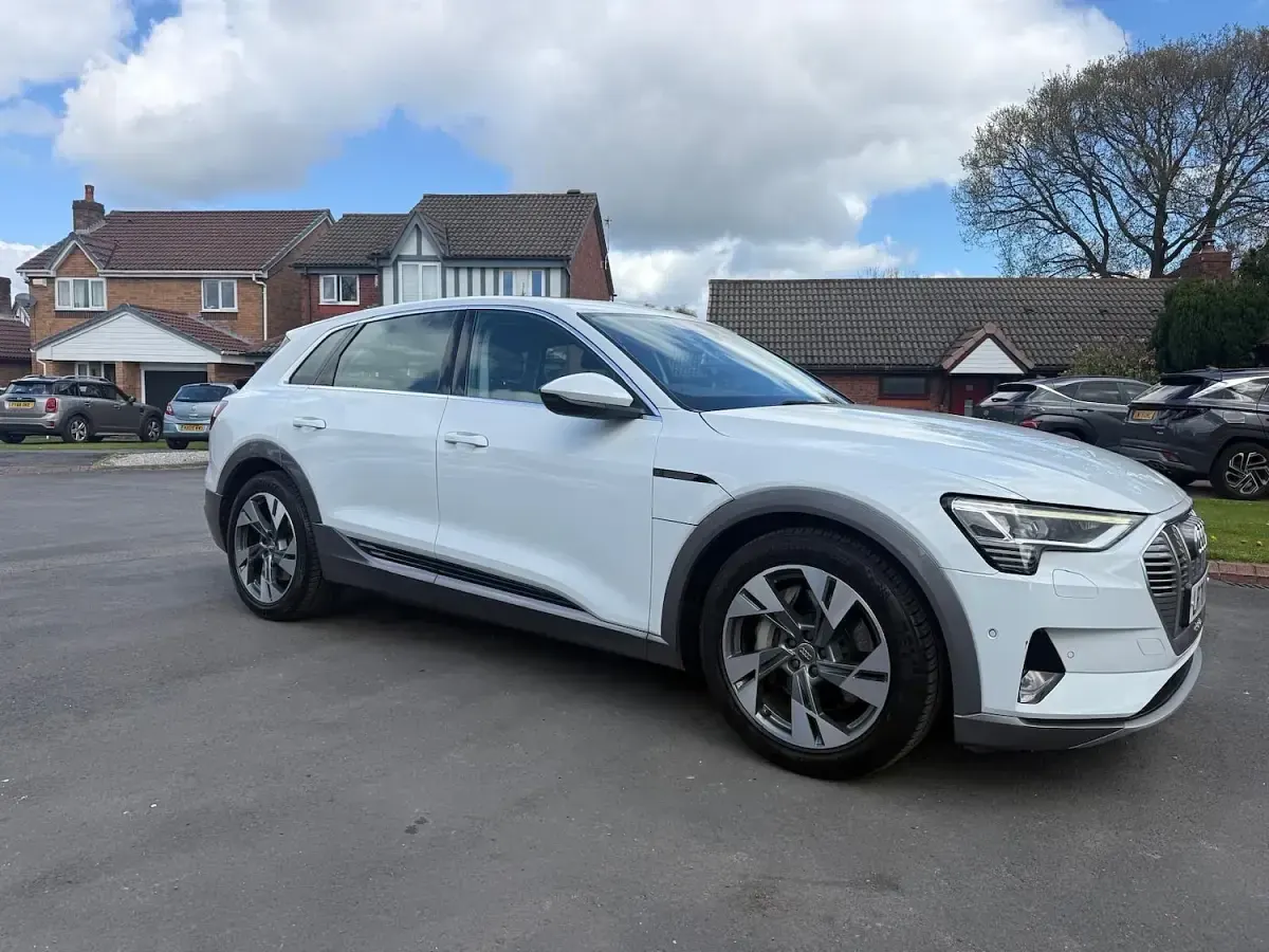 Used Audi e-tron Sport 230 kW (313 HP) 2020 White SUV