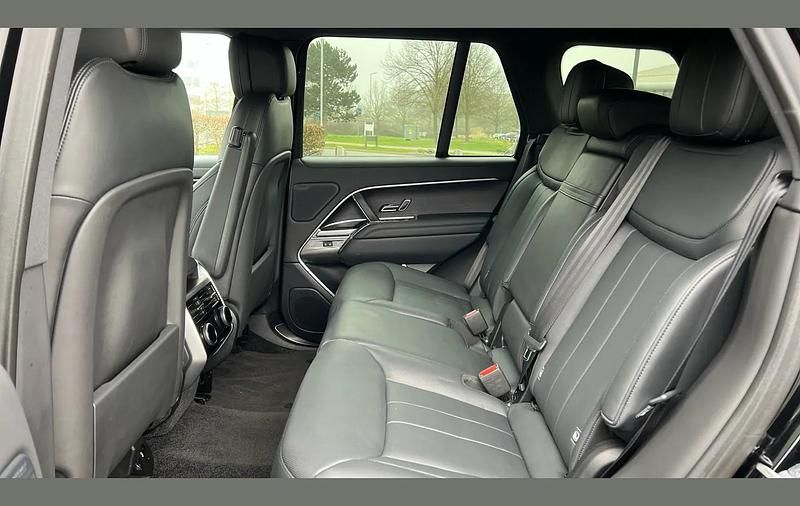 Used Land Rover Range Rover HSE 300 HP (220 kW) 2022 Black SUV