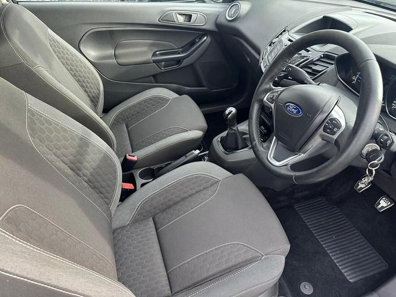 Used Ford Fiesta Sport 94 HP (69 kW) 2016 Black Van