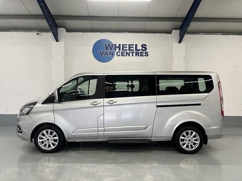 Used Ford Tourneo Custom Titanium 2022 Silver Van