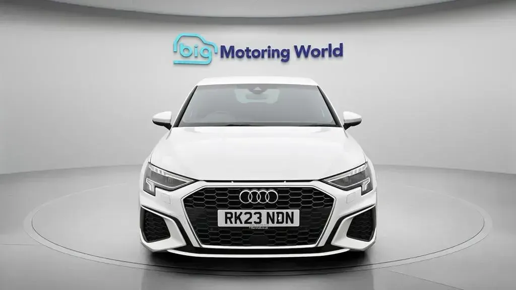 Used Audi A3 Sportback S-Line 204 HP (150 kW) 2023 White Hatchback