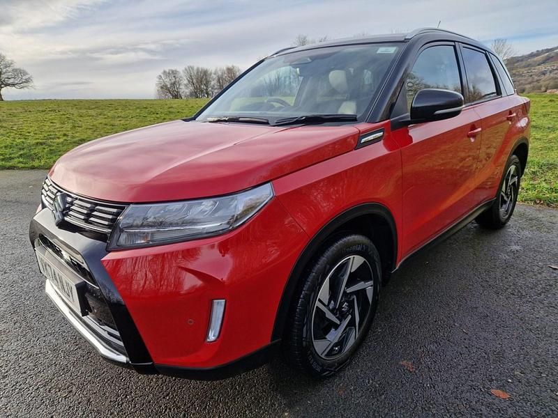 Used Suzuki Vitara 129 HP (94 kW) 2024 Red Hatchback