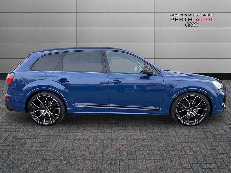 Used Audi SQ7 Comfort 500 HP (367 kW) 2025 Blue SUV