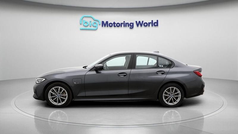 Used BMW 330e 292 HP (214 kW) 2021 Grey Sedan