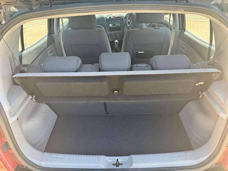 Used Kia Picanto LX 64 HP (47 kW) 2004 Black Hatchback