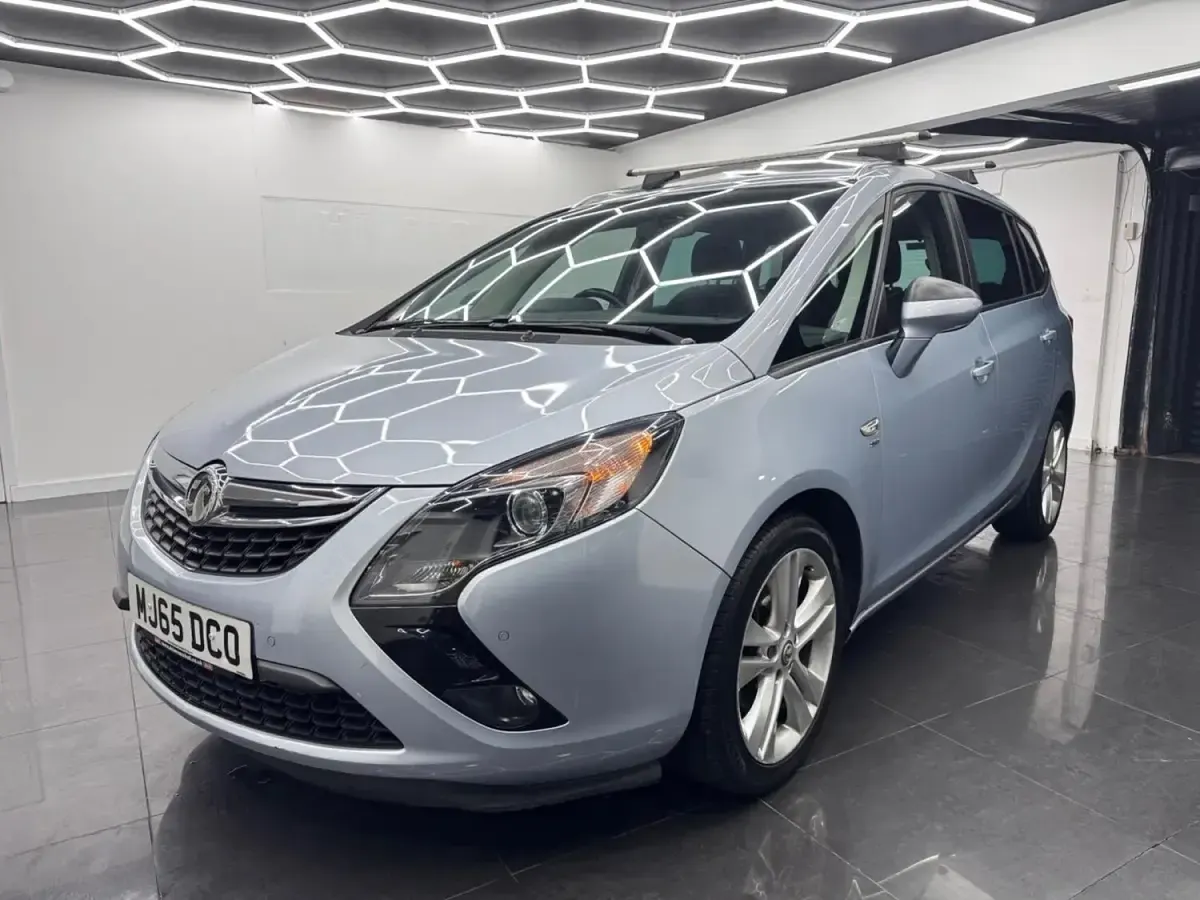 Used Vauxhall Zafira SRi 2015 Silver MPV