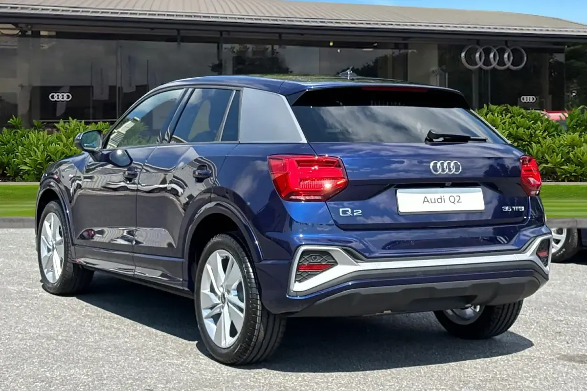 New Audi Q2 S-Line 150 HP (110 kW) 2026 Blue SUV
