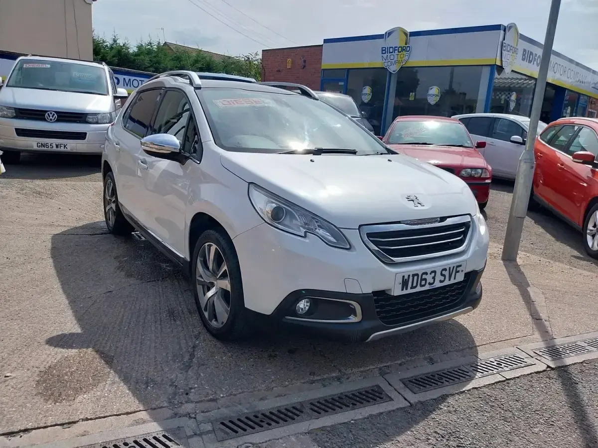 Used Peugeot 2008 115 HP (84 kW) 2013 White SUV
