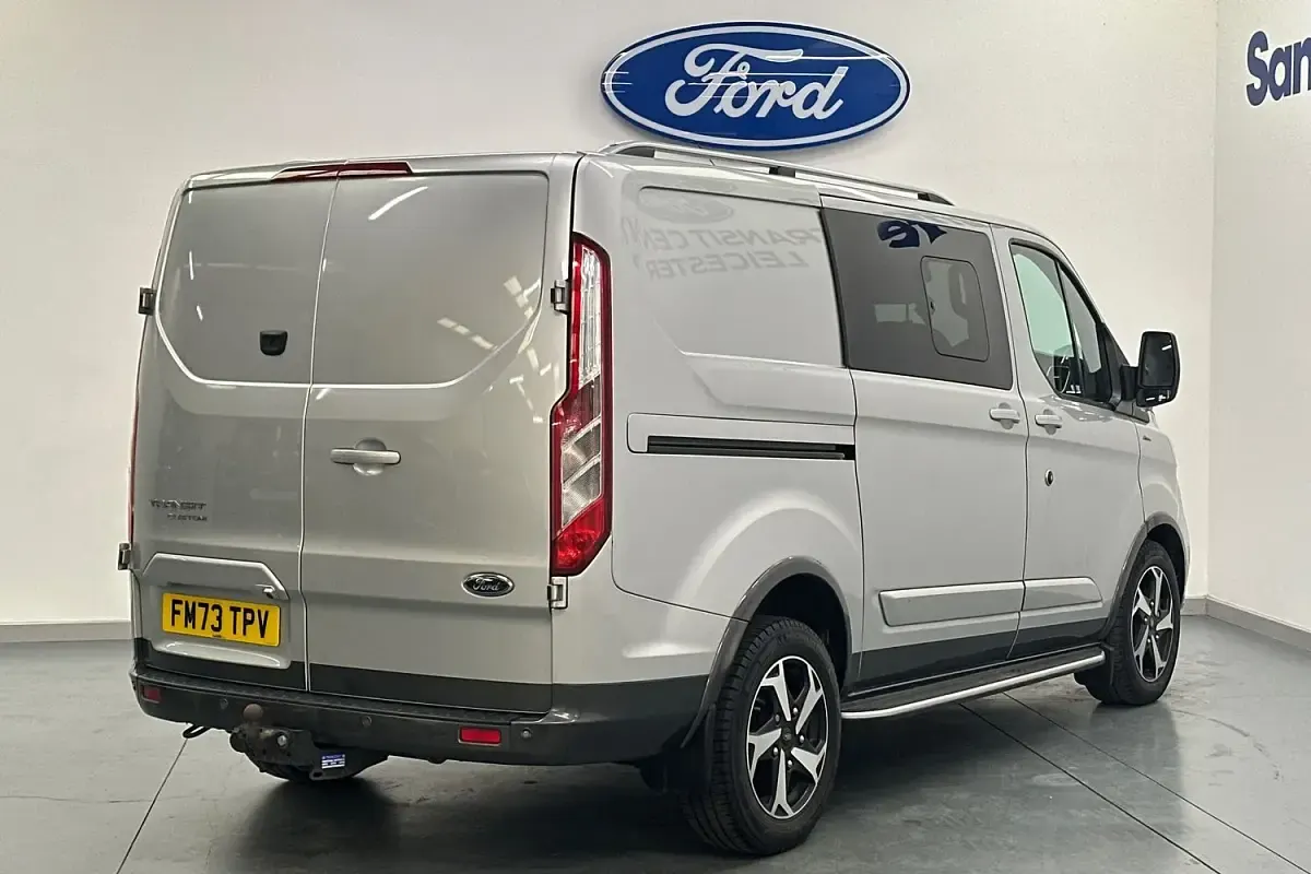 Used Ford Transit Custom Active 170 HP (125 kW) 2023 Silver