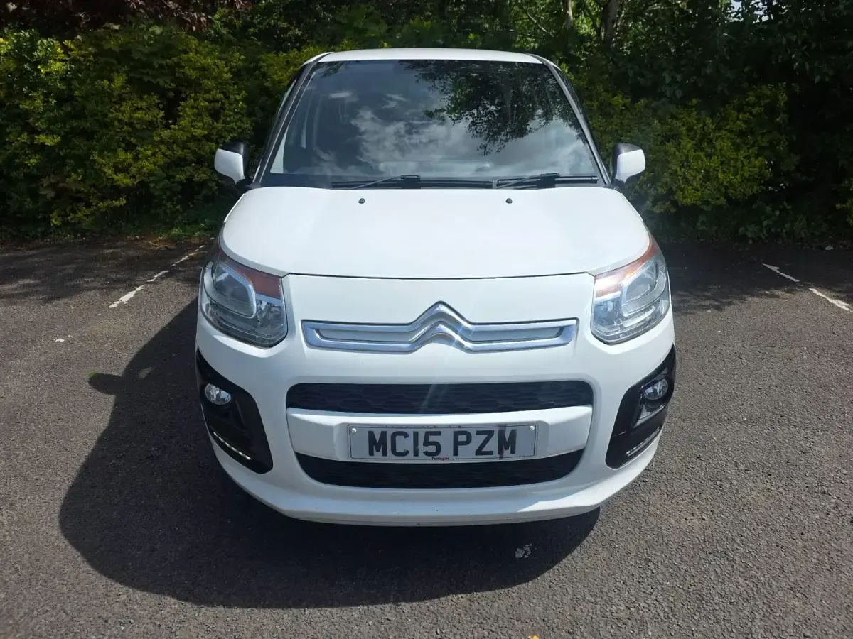 Begagnad Citroën C3 Picasso VTR Sport 2015 Vit Minibuss