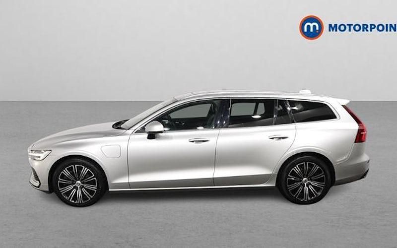 Used Volvo V60 Inscription 303 HP (222 kW) 2020 Silver Estate