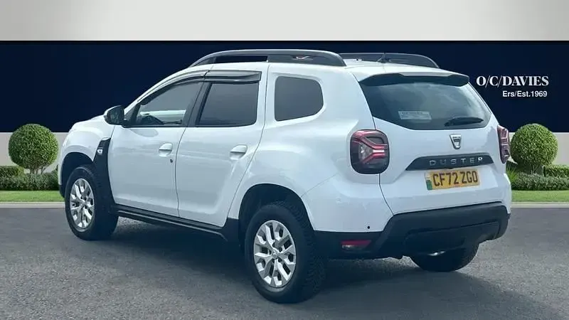 Begagnad Dacia Duster Comfort 115 HK (84 kW) 2023 Vit SUV