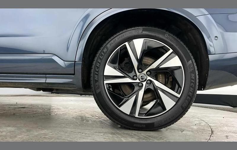Used Volvo XC90 Plus 232 HP (170 kW) 2022 Blue SUV