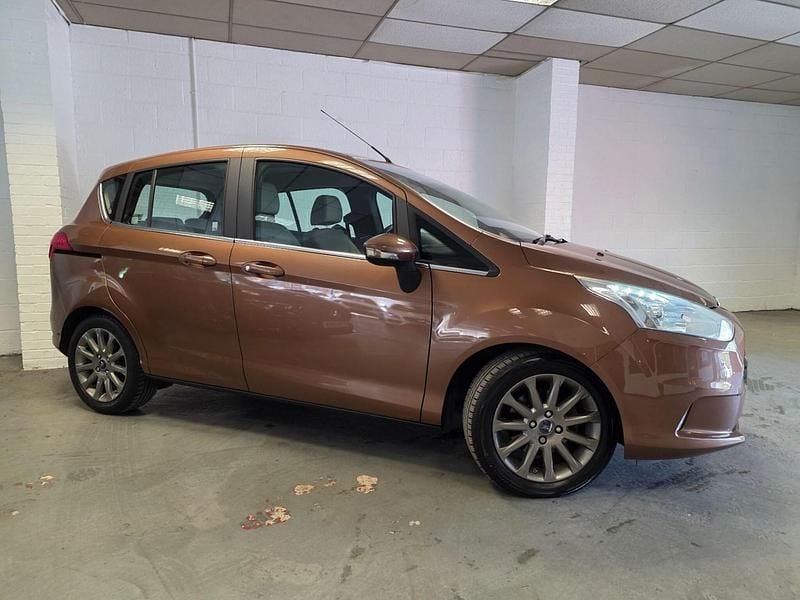 Used Ford B-MAX Titanium 105 HP (77 kW) 2014 Gold MPV