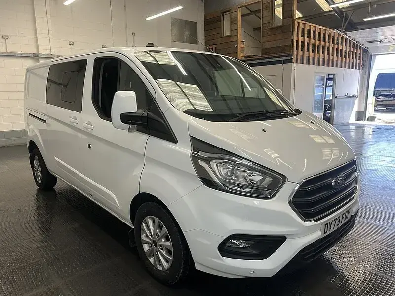 Used Ford Transit Custom Limited 130 HP (95 kW) 2023 White Van