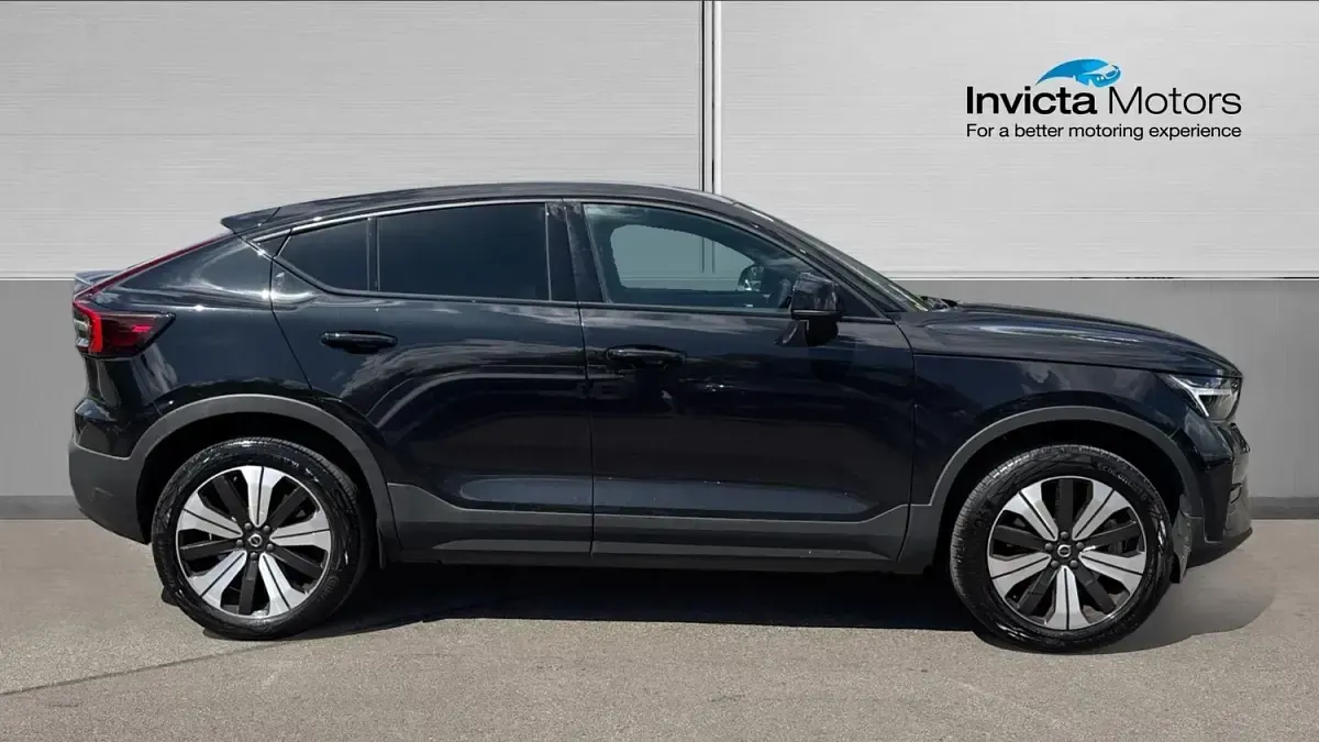 Used Volvo C40 Core 169 kW (231 HP) 2023 Onyx black metallic SUV