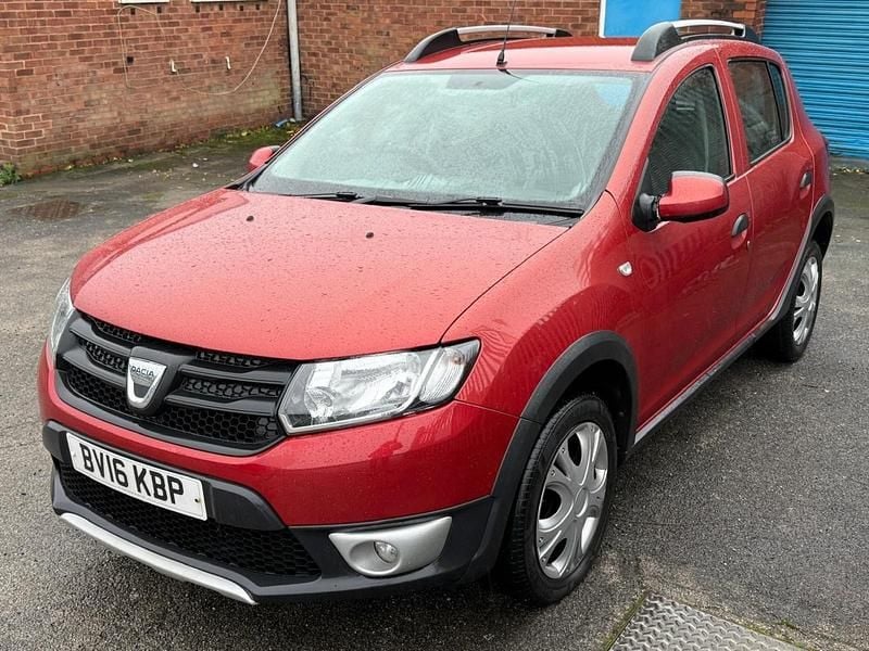 Red Used 2016 Dacia Sandero Ambiance Hatchback | £2,500 (Super price) - Image 1/4