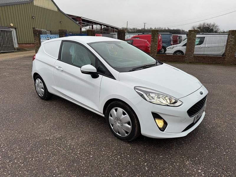 Used Ford Fiesta 2020 White Van