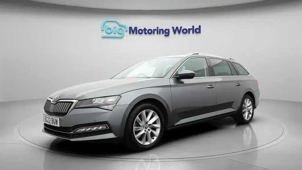 Used Skoda Superb Dynamic 218 HP (160 kW) 2022 Grey Estate