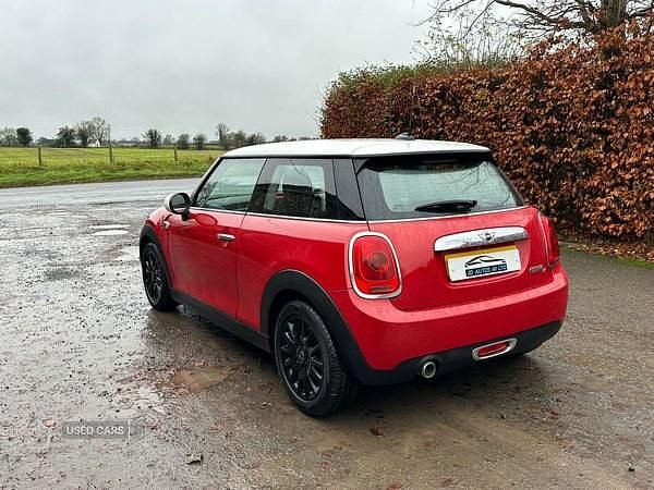 Used Mini Cooper D Hatch 2014 Red Hatchback