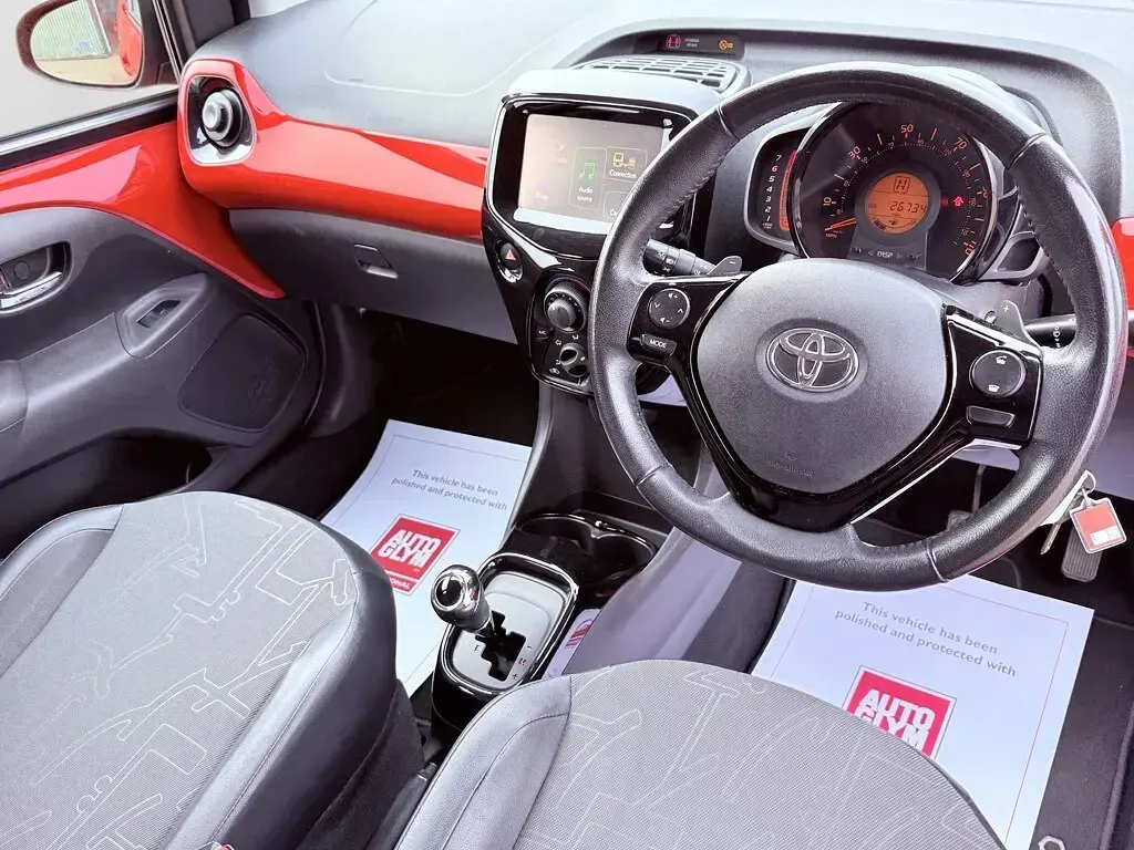 Used Toyota Aygo x-press 2014 Red Hatchback