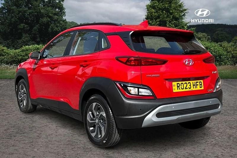 Used Hyundai Kona SE 139 HP (102 kW) 2023 Red SUV