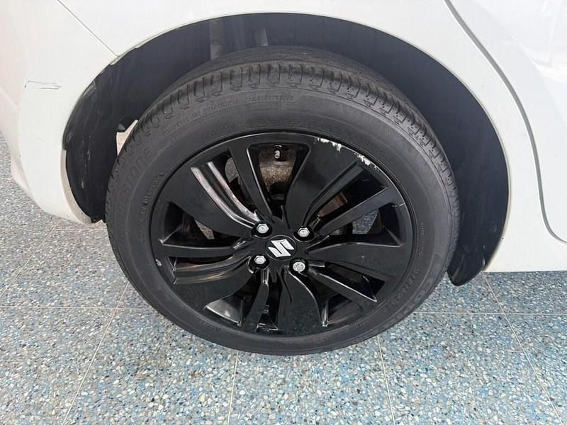 Used Suzuki Swift SZ5 2018 White Hatchback