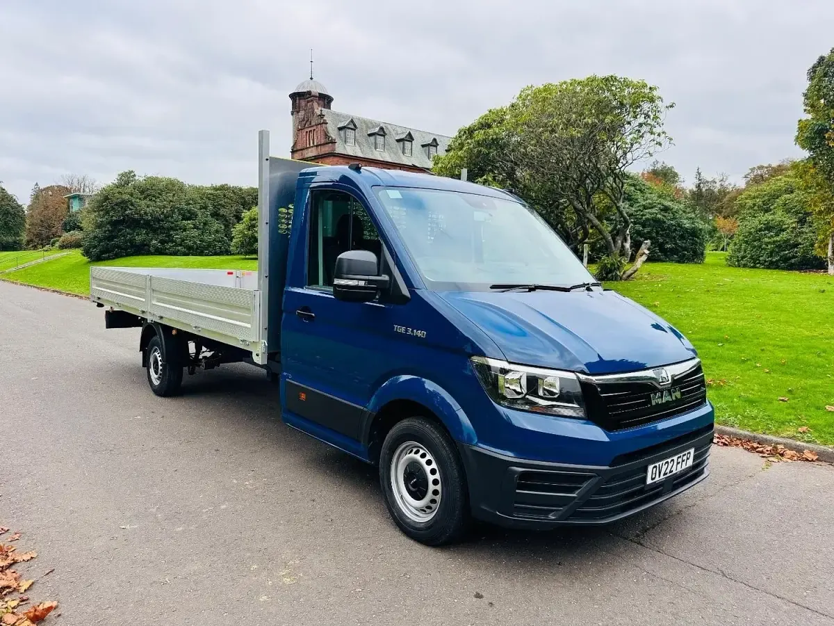 Used MAN TGE 2022 Blue Van