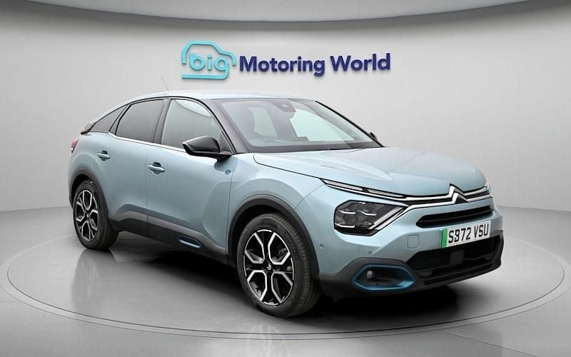 Used Citroën e-C4 Shine 100 kW (136 HP) 2023 Blue Hatchback
