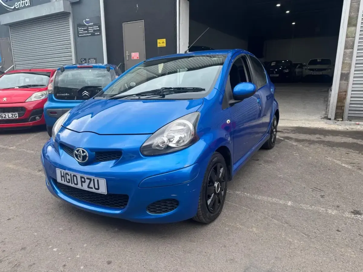 Usado Toyota Aygo 2010 Azul Citadino