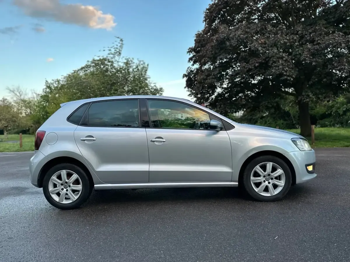 Begagnad VW Polo Edition 60 HK (44 kW) 2013 Silver Halvkombi