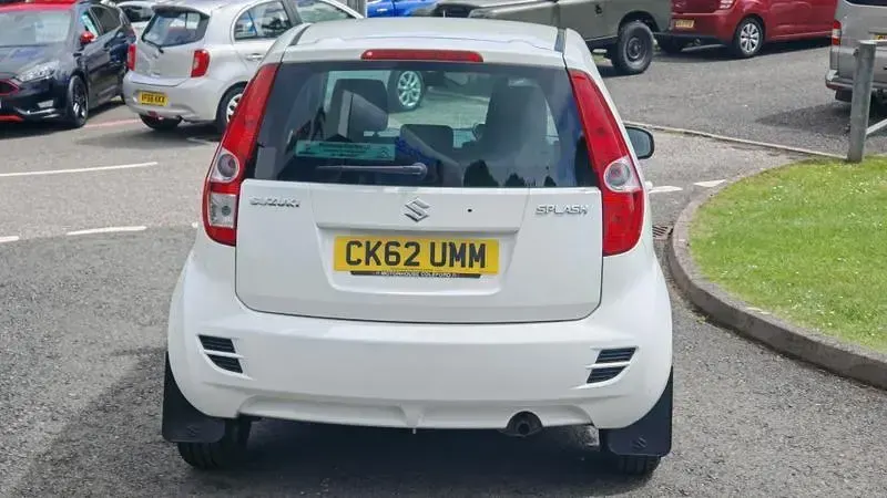 Used Suzuki Splash SZ4 94 HP (69 kW) 2012 White Hatchback
